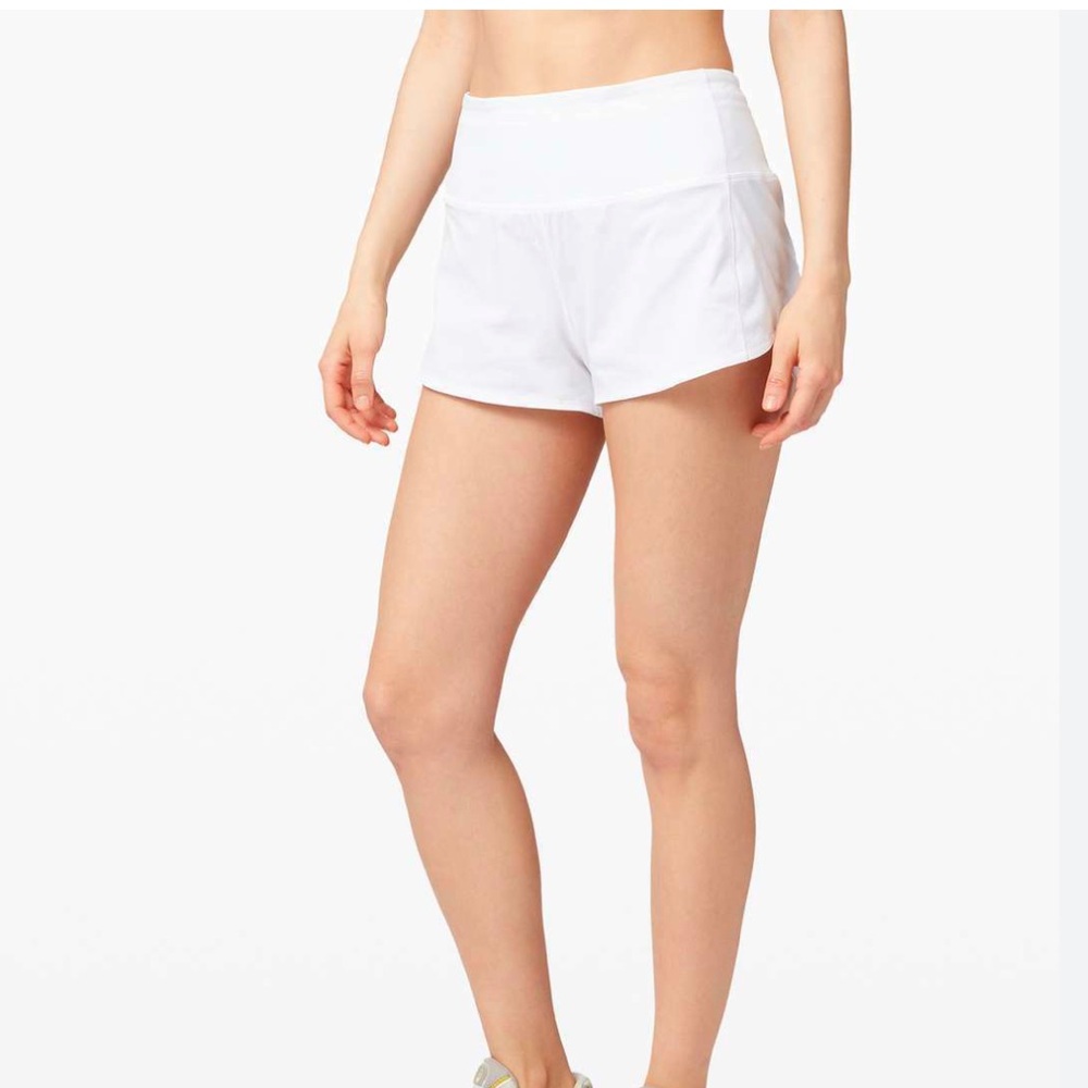 Lululemon speed up white shorts 2.5 inch low rise